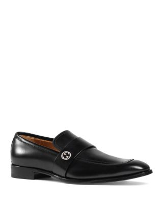 black takkies mr price