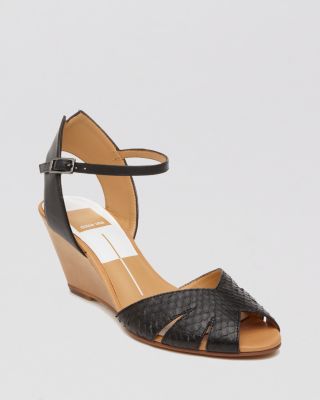 bloomingdales dolce vita shoes