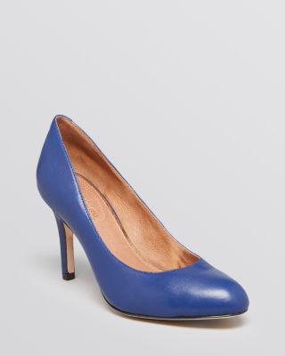 bloomingdales shoes pumps