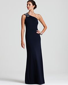David Meister One-Shoulder Brooch Gown David Meister One-Shoulder Brooch Gown