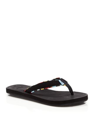 bloomingdales mens flip flops
