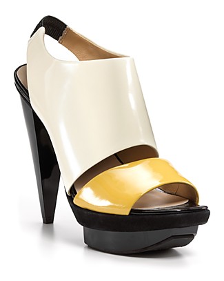 Pour La Victoire "Cypris' Platform Sandals