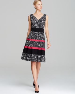 Anne Klein Color Block Printed & Banded Swing Dress - V Neck ...