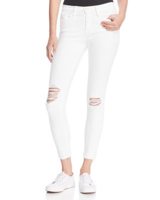 FRAME Skinny de Jeanne Released Hem Crop Jeans in Lilac Blanc