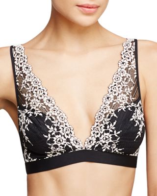 Wacoal Embrace Lace Convertible Plunge Soft Cup Wireless Bra #852191