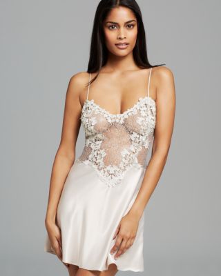 Flora Nikrooz Showstopper Chemise