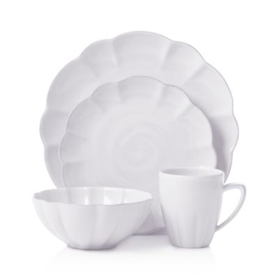 Simon Pearce Hartland Scallop Dinnerware