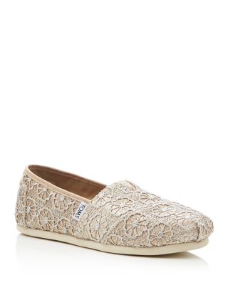 TOMS Women's Seasonal Classic Glitter Crochet Flats