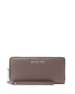 MICHAEL Michael Kors Bedford Travel Continental Wristlet 